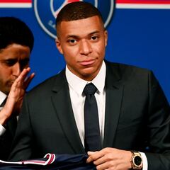 Mbappé reclama 55 millones al PSG