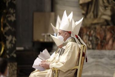 Pope Francis' Holy Thursday mass in the Vatican: times, how to watch live online
