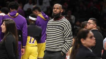 From injuries to key teammates, to frustrating calls by referees, it’s been a torrid time for the Lakers lately and not least of all their star, LeBron James. On the brink of history, as he chases the iconic Kareem Abdul-Jabbar’s legendary record, LA’s present-day talisman can only sit and watch from the sidelines.