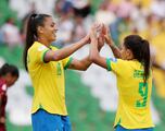 Brasil vuelve a golear: Vence a Venezuela y clasifica a semis