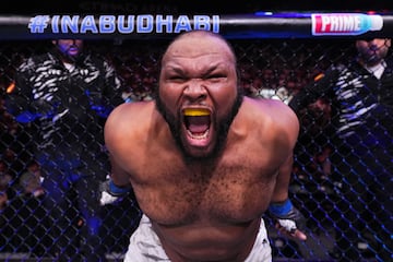 El estadounidense Chris Barnett se prepara para la pelea de peso pesado frente a Kennedy Nzechukwu de Nigeria.