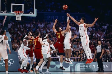 España cae ante Canadá y se va de los Juegos condenada por un triple empate con Grecia y Australia. La Selección, con un Brizuela memorable, se lo dejó todo. Adiós a Rudy.