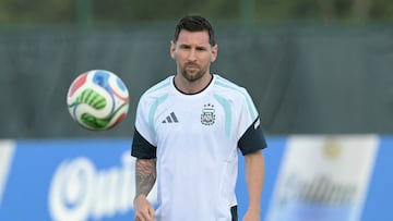 Messi will be the first player to contest, on the field, six World Cups tonight in the match between Argentina and Argelina. Will he do so as a starter?