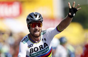 Peter Sagan ganó la etapa en una llegada al sprint y es el nuevo líder de la ronda gala.