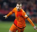 Van der Vaart y Van Persie solventan el trámite