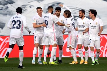 Los jugadores del Real Madrid celebrando el gol de Asensio