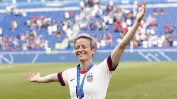 IL068. Lyon (France), 07/07/2019.- USA&#039;s Megan Rapinoe poses after the FIFA Women&#039;s World Cup 2019 final soccer match between USA and Netherlands in Lyon, France, 07 July 2019. (Mundial de F&uacute;tbol, Francia, Pa&iacute;ses Bajos; Holanda, Es