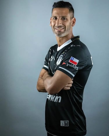 “Dejé mi otro trabajo para dedicarme solo al fútbol... cada partido es mi propia Champions”