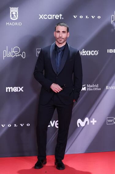Miguel Ángel Silvestre posa en la alfombra roja. 