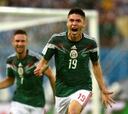 México sobrevive a otro desastre arbitral con un gol de Peralta