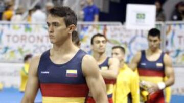 Jossimar Calvo y el equipo de gimnasia busca cupo a Río 2016