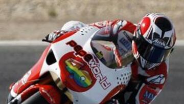 <b>250 C. C.</b> Barberá consigue el mejor tiempo y se confirma como el ''rey de las poles''.