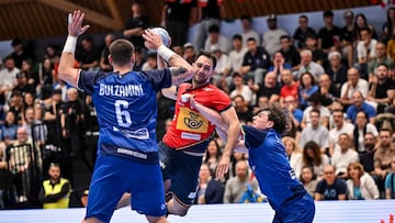 Ian Tarrafeta, frente a Italia.