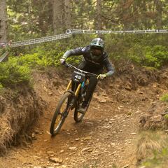 Dani Tell y Manon Hooijschuur ganan la Only Warriors de Pal Arinsal