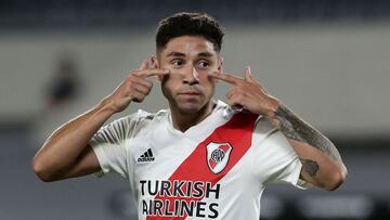 River Plate's defender Gonzalo Montiel celebrates after scoring the team's second goal against Rosario Central during an Argentine Professional Football League match, at the Monumental stadium in Buenos Aires, on February 20, 2021. (Photo by ALEJANDRO PAGNI / AFP)