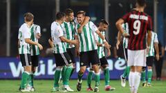 Zapata juega 64' en la derrota del Milan ante Betis