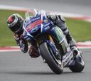 Lorenzo impresiona con la Yamaha en el FP3 de Silverstone