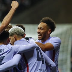 El Barça sale vivo de un atropello