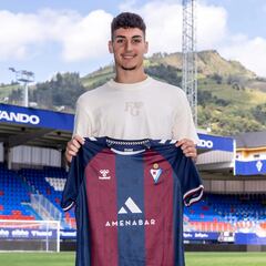 La cantera armera continúa afianzándose: Carrasco, renovado