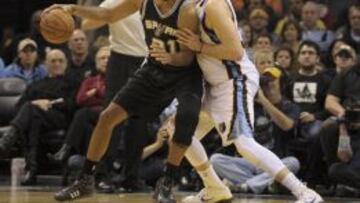 Tim Duncan (21) ante Marc Gasol (33).