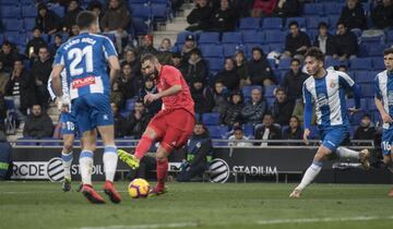 Benzema le marcó dos goles al Espanyol en Barcelona el 27 de enero de 2019. En la imagen, el 1-3.