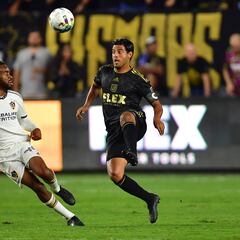 LA Galaxy desmiente interés por Carlos Vela