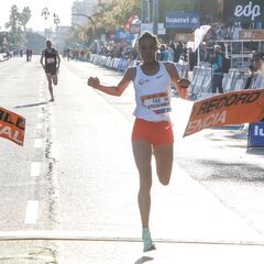 Gidey “está lista” para volar en Valencia