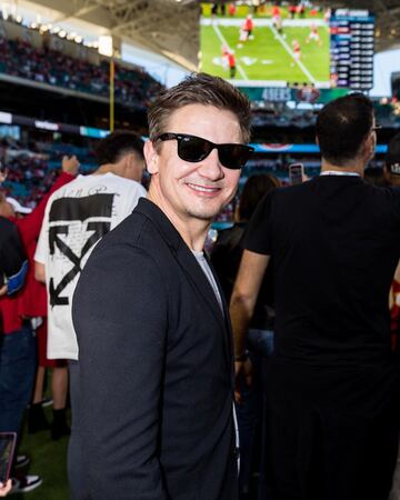 Jeremy Renner.