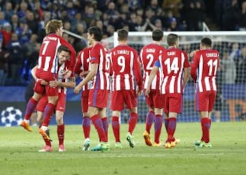 Los jugadores celebran el pase a las semifinales de la Champions.