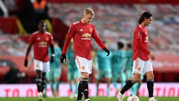 Fernandes understands Van de Beek's frustration at Man United