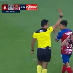 Alexis Vega y Hugo Nervo son expulsados en el Clásico Tapatío