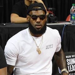 LeBron James descarta a sus Lakers: "Todos saben que el trofeo es para los Warriors"