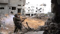 FILE PHOTO: Israeli soldiers operate in the Gaza Strip amid the ongoing conflict between Israel and the Palestinian Islamist group Hamas, in this handout picture released on December 14, 2023. Israel Defense Forces/Handout via REUTERS    THIS IMAGE HAS BEEN SUPPLIED BY A THIRD PARTY/File Photo