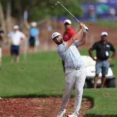 Jon Rahm comienza su defensa del título a medio gas