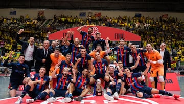 El Barça celebra su séptima liga, la tercera consecutiva, tras vencer en la final al Jaén en tres partidos. El 23 de junio de 2023 en el Olivo Arena.