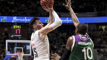 Los triples de Rudy Fern&aacute;ndez, una de las bazas en ataque de un Real Madrid tremendamente superior al Unicaja.