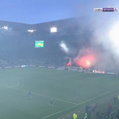 Interrumpido el Saint-Étienne-Mónaco por lanzamiento de fuegos artificiales