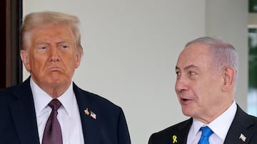 U.S. President Donald Trump welcomes Israeli Prime Minister Benjamin Netanyahu at the White House in Washington, D.C., U.S., September 29, 2025. REUTERS/Jonathan Ernst