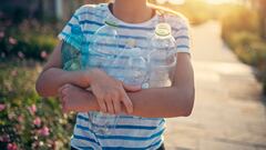 ¿Cuánta basura tiró cada ciudadano a los cubos amarillos y azules en 2022? Descubra si está por encima o debajo de la media