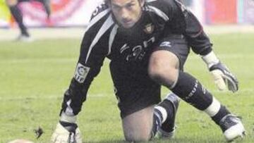 <b>SEGURO. </b>Ricardo, meta osasunista, se ha hecho con la titularidad en el conjunto que entrena Aguirre.