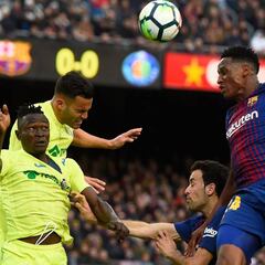 Mina toma confianza, activo en defensa y ataque ante Getafe