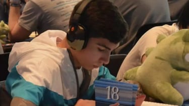 Conociendo a Álex Gómez, estudiante y jugador Pokémon profesional