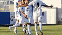 Perag&oacute;n celebra un gol junto a sus compa&ntilde;eros del Puerta Bonita en la 2013-14