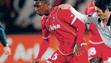 <b>NO SERÁ FÁCIL. </b>La velocidad del extremo del Twente no está pasando desapercibida, el Racing debe competir para su fichaje con grandes equipos.