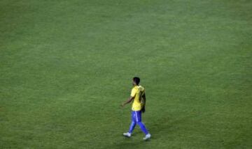 Tanda de penaltis. Douglas Costa tras fallar su lanzamiento.