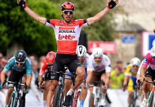 Gilbert se viste de líder en el triunfo de Vermeersch