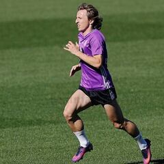 Modric intensifica el ritmo y ultima su recuperación