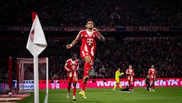 MUNICH, GERMANY - MARCH 06: Luis Diaz of FC Bayern Muenchen celebrates scoring his team's first goal during the Bundesliga match between FC Bayern München and Borussia Mönchengladbach at Allianz Arena on March 06, 2026 in Munich, Germany. (Photo by S. Mellar/FC Bayern via Getty Images)