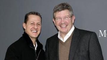 Brawn: "Habrá que tomar una difícil decisión sobre Schumi"