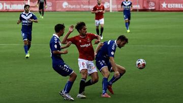 Los escapulados arrancaron un valioso punto del Nou Estadi.
